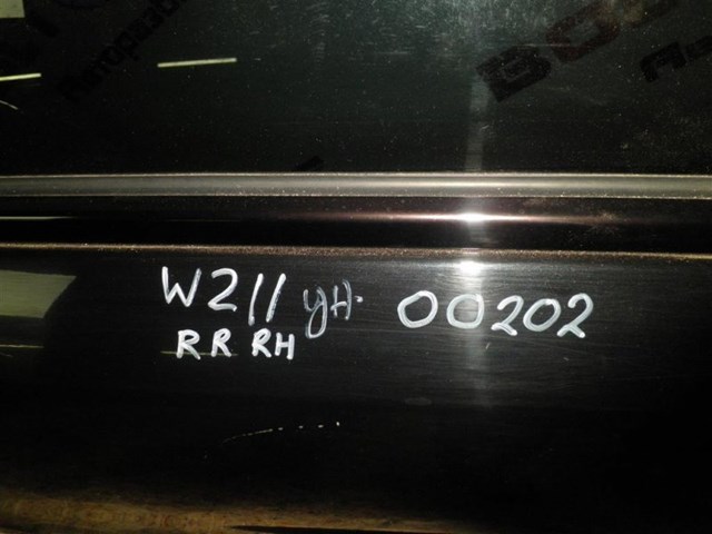 MERCEDES A2117300405 Дверь задняя правая в наличии Львов