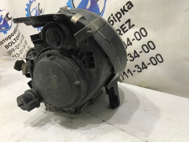 MERCEDES A2118200261 Правая фара в наличии Житомир