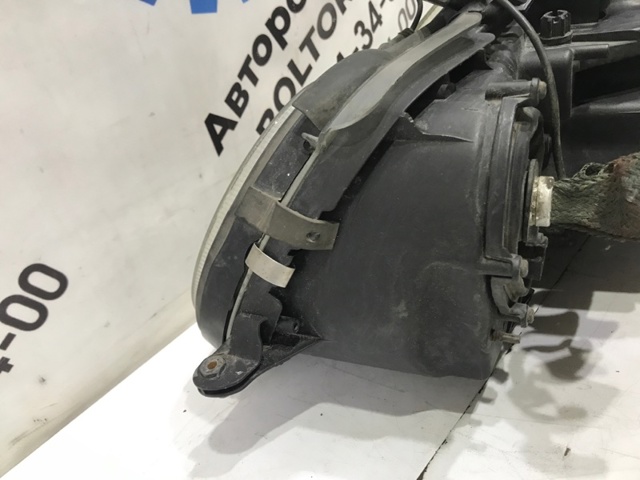 MERCEDES A2118200261 Правая фара в наличии Одесса
