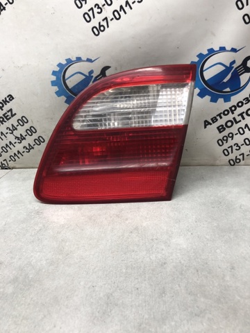 Фонарь задний внутренний правый A2118201464 MERCEDES