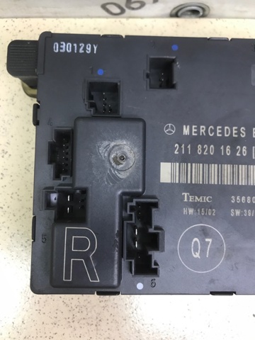 A2118201626 MERCEDES Блок комфорта задней двери купить в Днепр