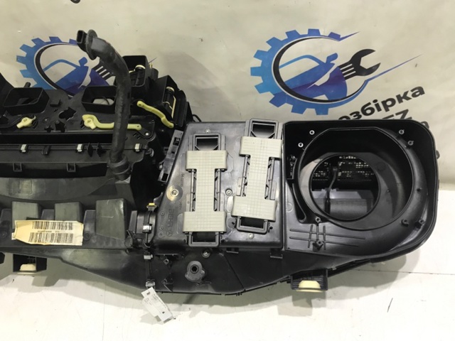 MERCEDES A2118300262 в наличии Украина