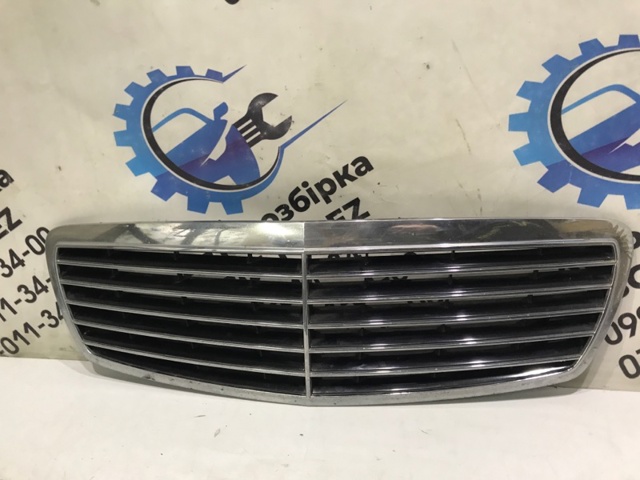 Облицовка радиатора A21188005839040 MERCEDES