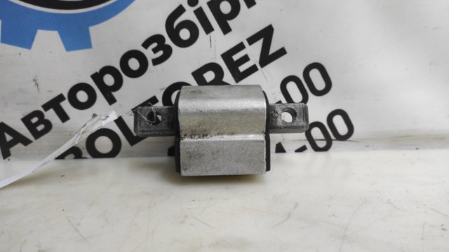 Подушка коробки передач A2122400418 MERCEDES