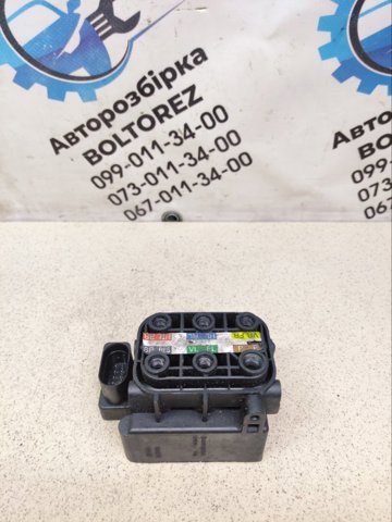 Блок клапанов регулируемой подвески A2123200358 MERCEDES