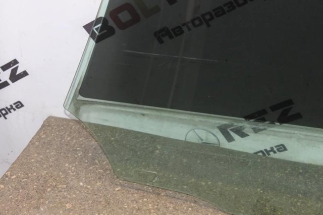 2127250810 MERCEDES Стекло двери передней правой купить в Киев