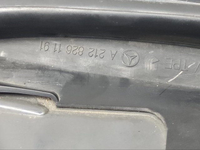 MERCEDES 2128201939 Левая фара в наличии Житомир