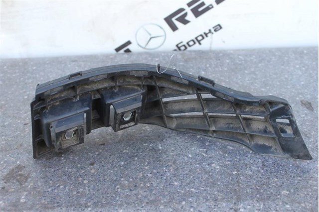 Кронштейн бампера заднего, левый A2128850765 MERCEDES