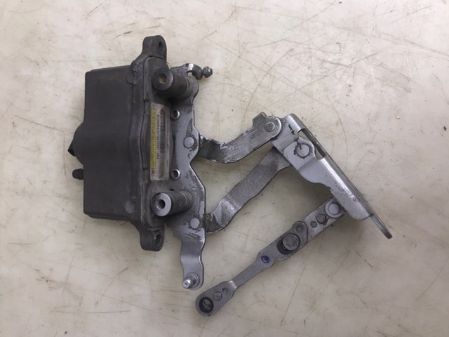 Пиропатрон петли капота A2129066301 MERCEDES