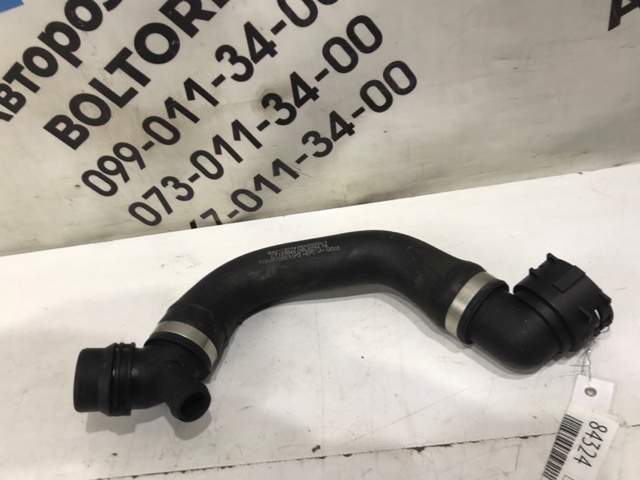 Патрубок радиатора охлаждения нижний A2135014100 MERCEDES