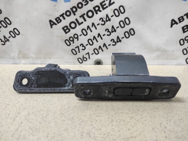 A2137302202 Петля двери задней правой купить Запорожье