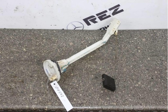 Датчик бензобака A2205420717 MERCEDES