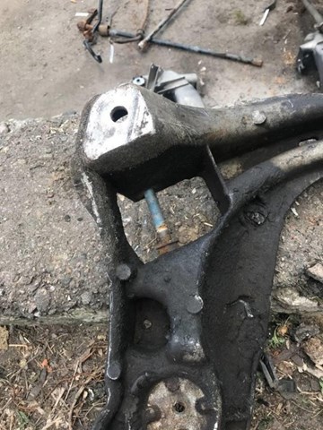 MERCEDES 2206280257 Подрамник передний в наличии Черкассы