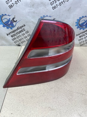 Задняя правая фара A2208200264 MERCEDES