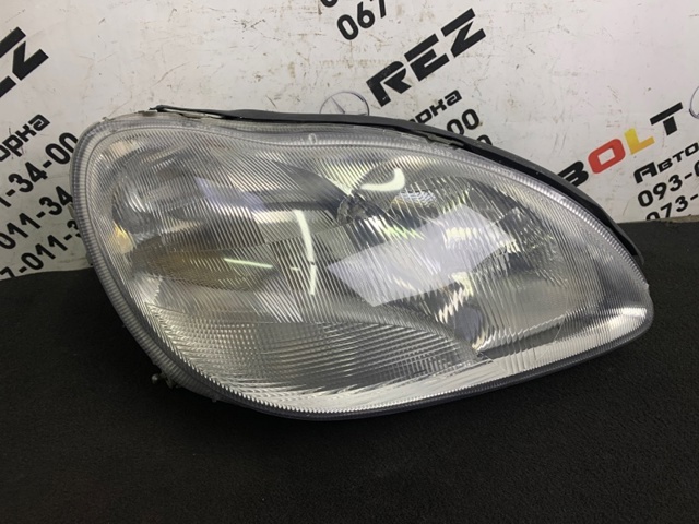 Правая блок фара A2208200861 MERCEDES