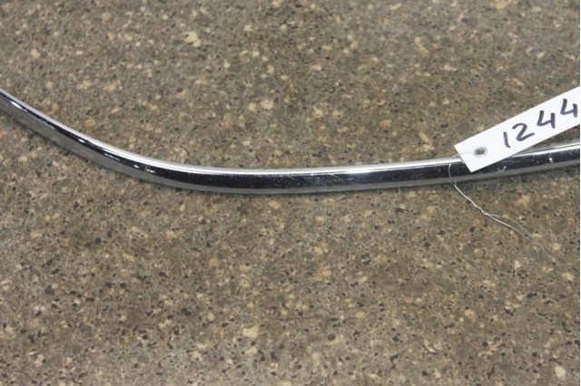 A2208850274 MERCEDES Молдинг бампера переднего правый купить в Львов