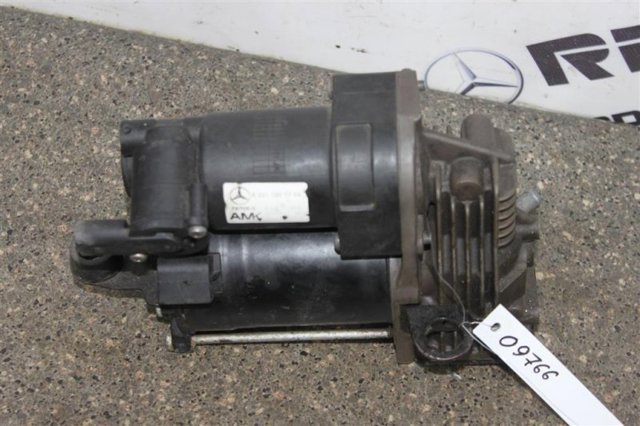 Компрессор пневмоподвески A2213201704 MERCEDES