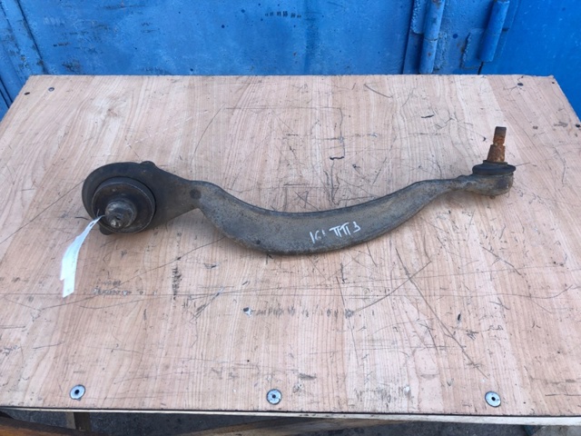 Рычаг передней подвески нижний, правый A2213303811 MERCEDES