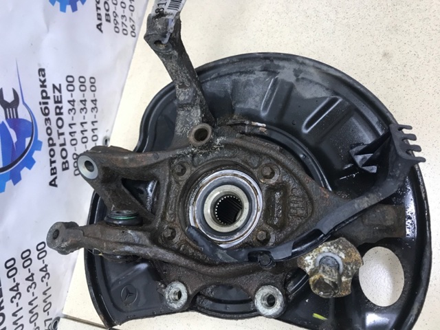 MERCEDES A2213503208 Цапфа (поворотный кулак) задний правый в наличии Житомир