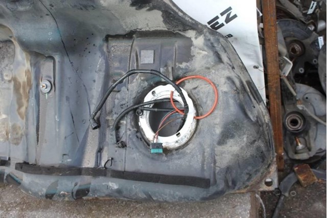 MERCEDES A2214705101 в наличии Киев