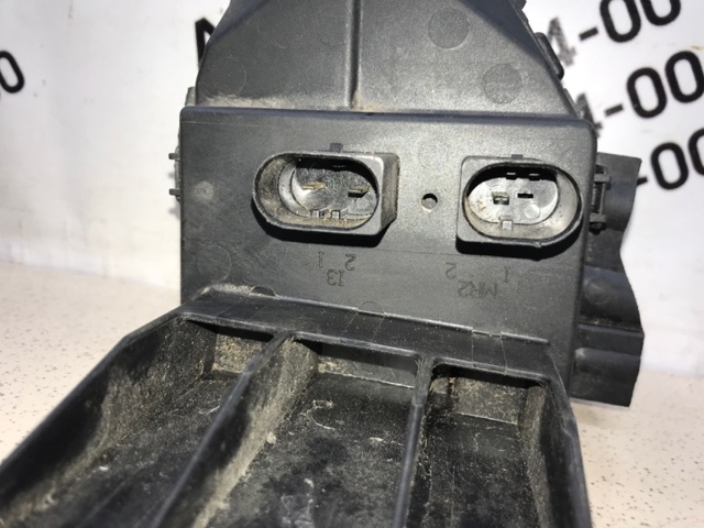 MERCEDES A2215402650 в наличии Киев