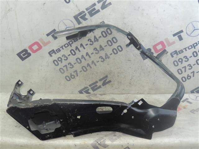 Рамка радиатора правая A2216200291 MERCEDES