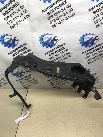 Рамка радиатора правая A2216200491 MERCEDES