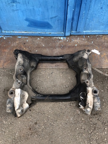 Передняя балка A2216200887 MERCEDES