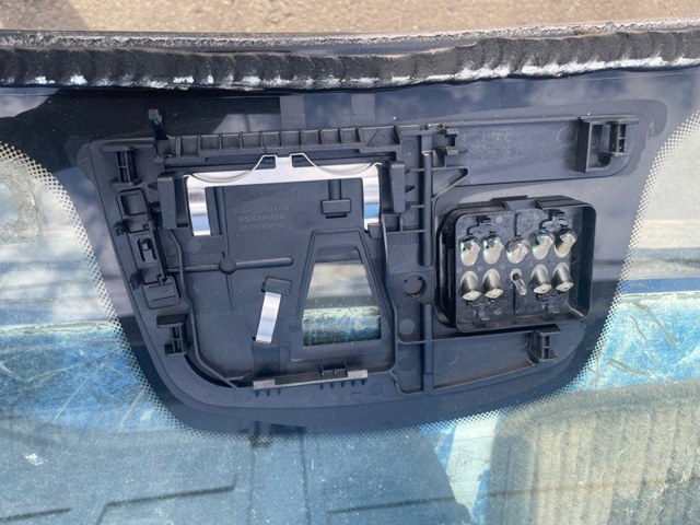 MERCEDES A2216709301 Лобовое стекло в наличии Львов