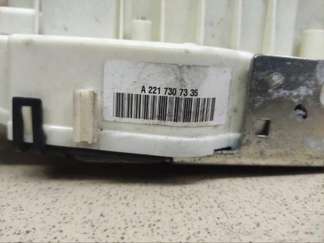 MERCEDES A2217307335 Замок двери задней левой в наличии Винница