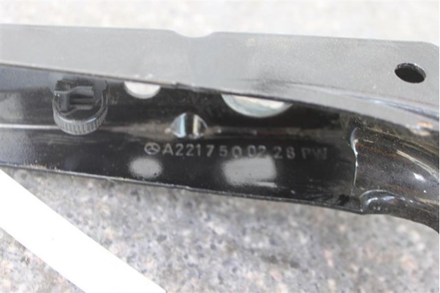 2217500228 MERCEDES Петля задней двери купить в Хмельницкий