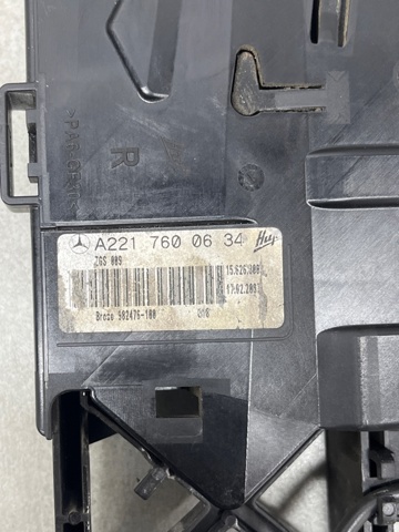 MERCEDES 2217601070 Ручка двери передней наружная правая в наличии Днепр