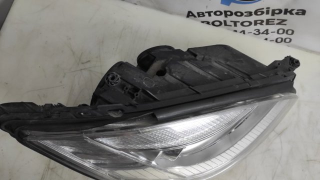 MERCEDES A2218201059 Фара правая в наличии Кривой Рог