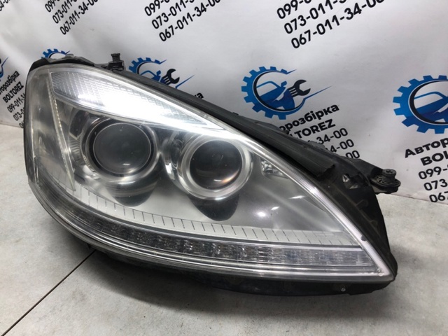 MERCEDES A2218207661 Фара правая в наличии Полтава
