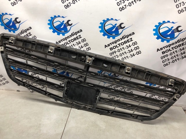 MERCEDES A22188000839040 Решетка радиатора в наличии Запорожье
