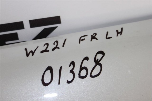 MERCEDES A2218800118 Крыло переднее левое в наличии Ровно