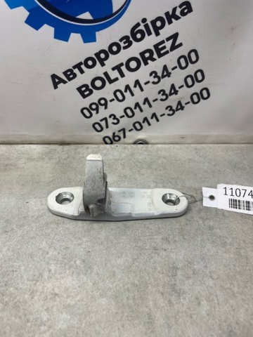 MERCEDES A2467200437 Петля двери передней правой в наличии Тернополь