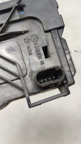 Замок крышки капота A2468800460 MERCEDES