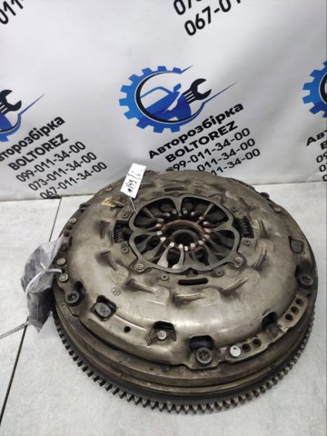 MERCEDES 2517201637 Петля двери передней правой в наличии Николаев