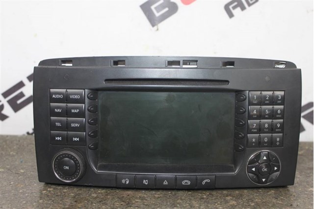 Магнитола (радио AM/FM) A2518200979 MERCEDES