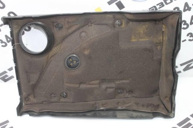 Крышка мотора декоративная A2710100867 MERCEDES