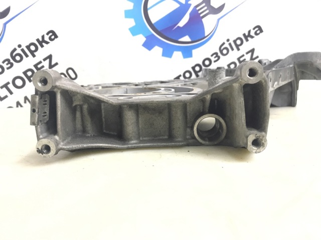 MERCEDES A2720150502 в наличии Ровно
