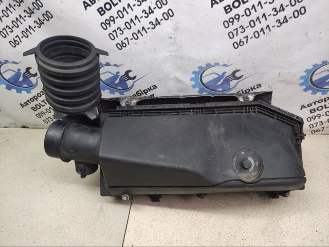 Корпус воздушного фильтра A6110900601 MERCEDES