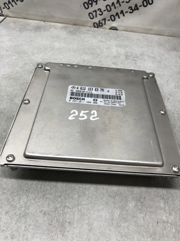 Модуль управления двигателем A6121536379 MERCEDES
