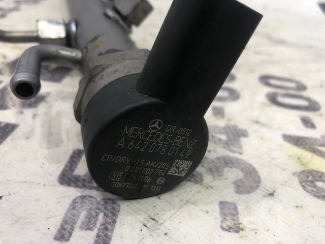 A6290700795 MERCEDES Распределитель топлива (рампа) левый купить в Львов