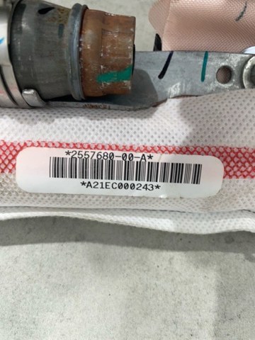 MERCEDES A6397200037 Петля двери передней левой в наличии Ровно