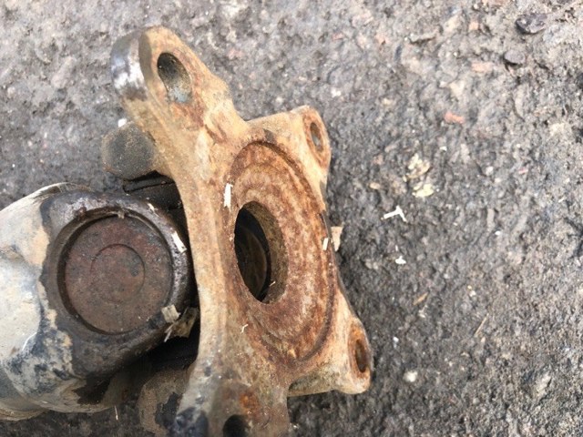 MERCEDES A9064102001 Кардан передний в наличии Львов