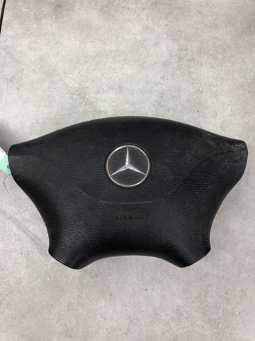 Подушка безопасности водителя A9068601202 MERCEDES