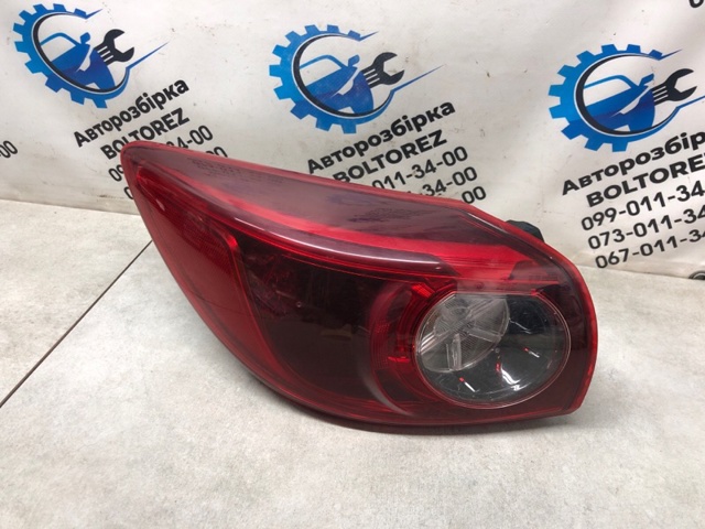 Задняя левая фара B45D51160D MAZDA