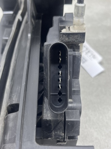 BE8Z5421812B FORD Замок двери передней правой купить в Украина